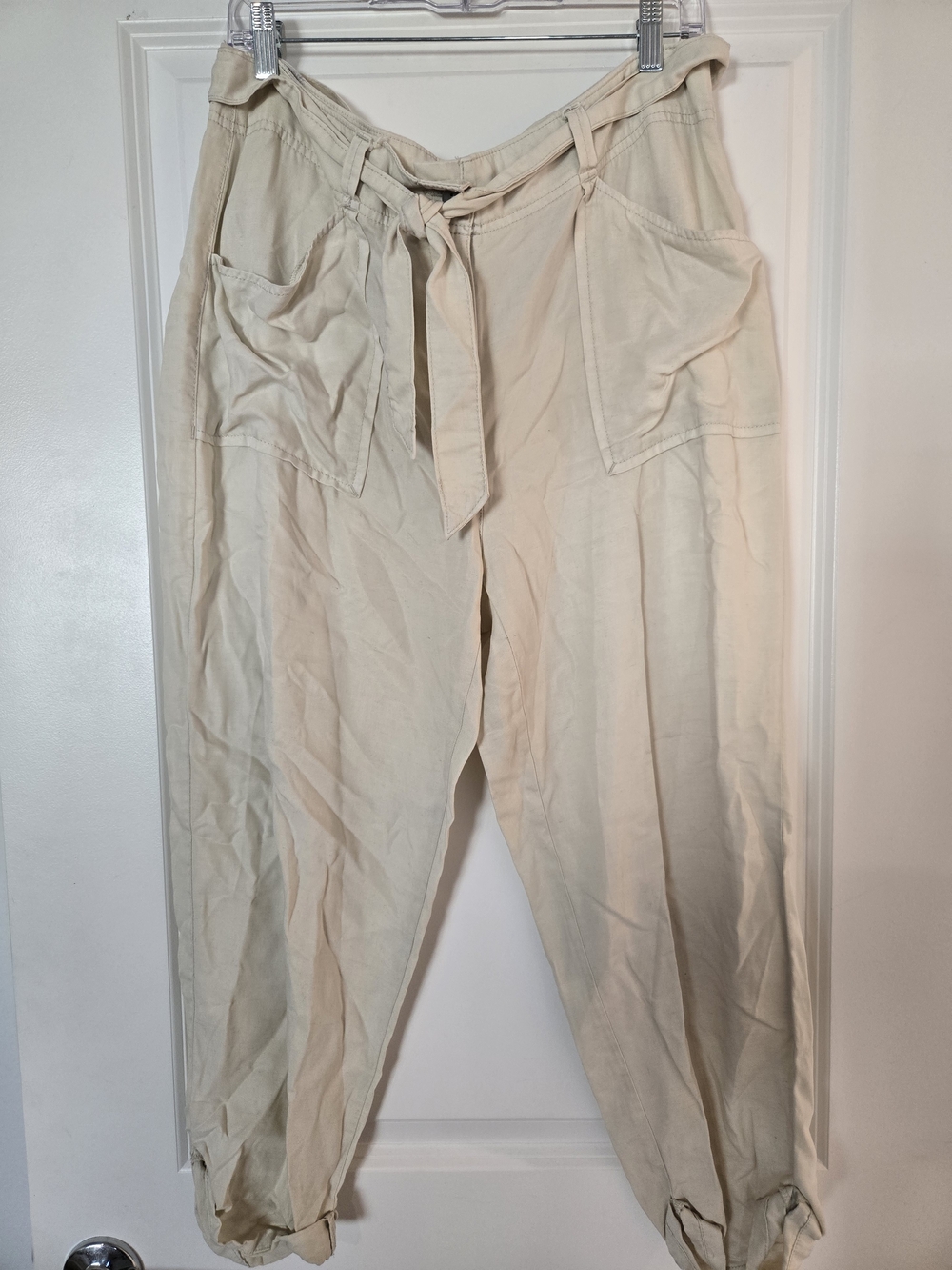 Chico's Cream Tie-Waist Cargo Pants